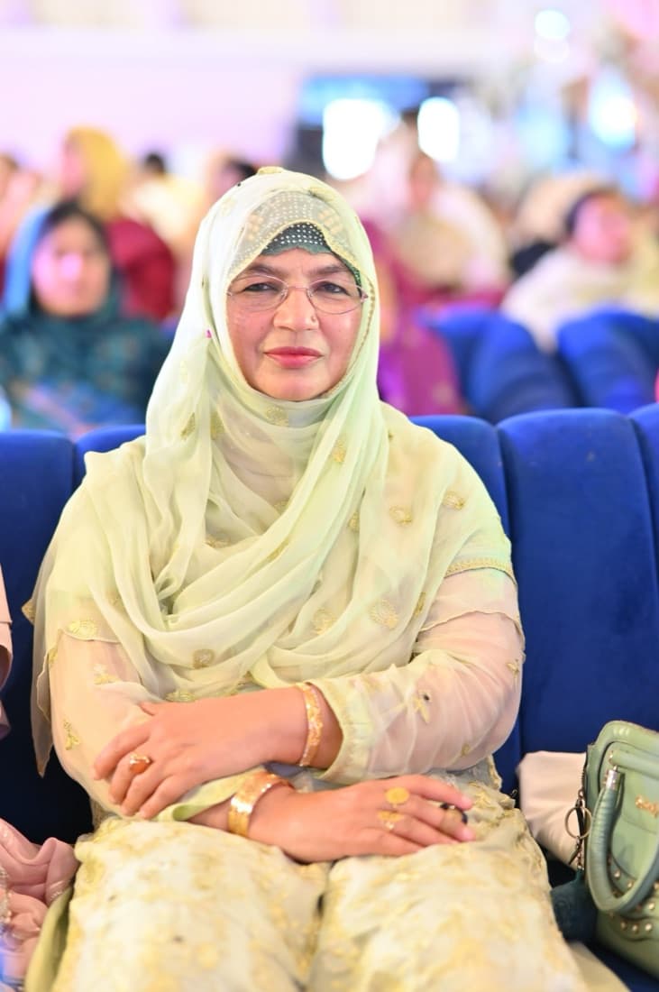 Mrs. Naseem Fatima